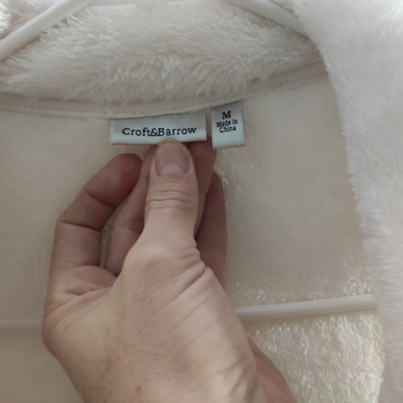 Croft & Barrow Zip Up Vest 🤍 - Picture 7 of 7